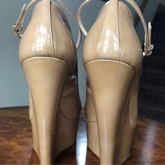 Giuseppe Zanotti Patent Wedges Ankle Strap 39.5 - Picture 6 of 8